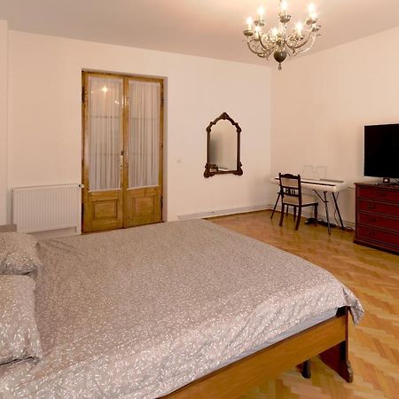 Illo Tempore - Ultracentral Apartment Sighisoara Ngoại thất bức ảnh