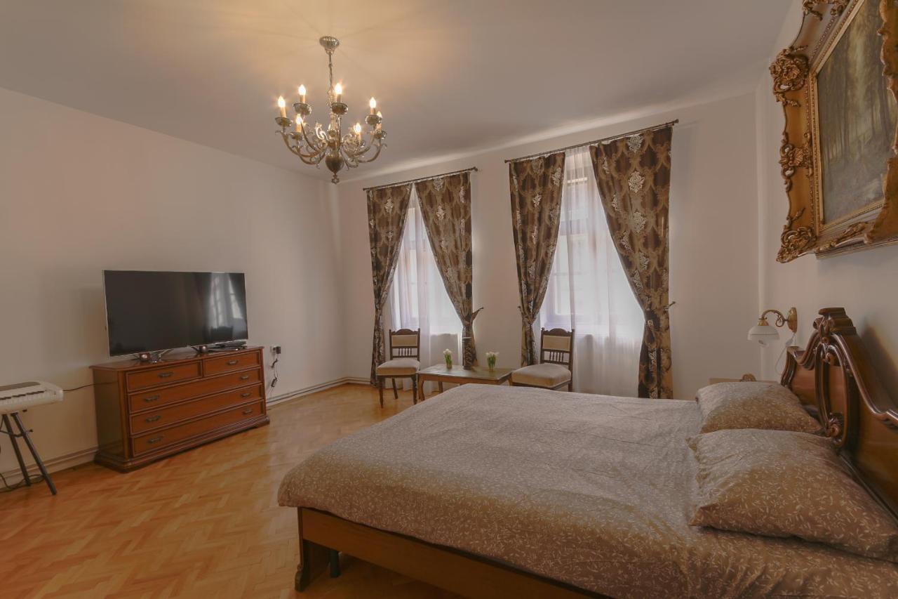 Illo Tempore - Ultracentral Apartment Sighisoara Ngoại thất bức ảnh